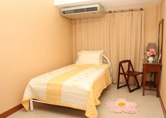Pr Place Hotel